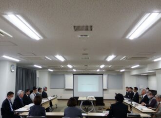 支援法人で意見交換／１１／２６施策懇話会　独自基準見直しも視野に／大阪府